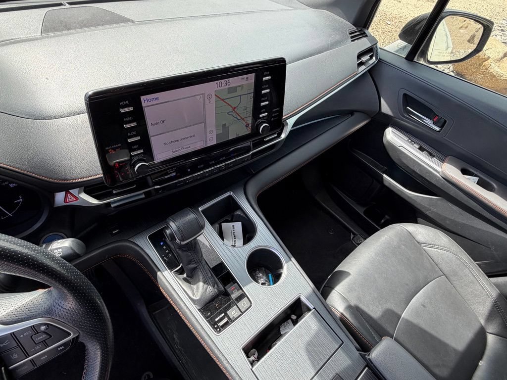Used 2021 Toyota Sienna XSE FWD image 27