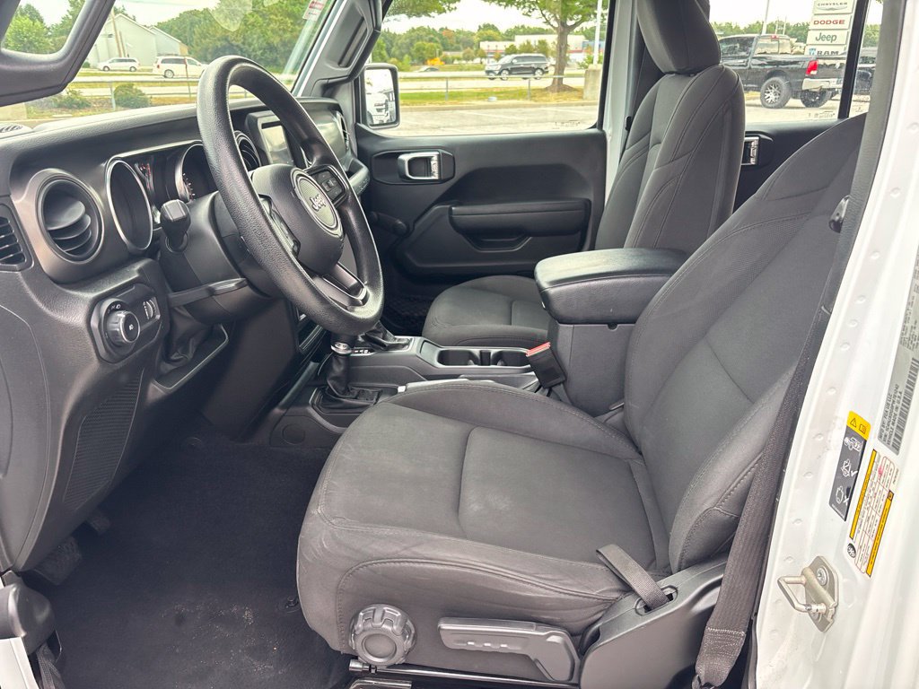Used 2023 Jeep Wrangler Unlimited Sport AWD/4WD image 33