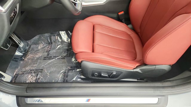 Used 2026 BMW M440i Coupe RWD image 41