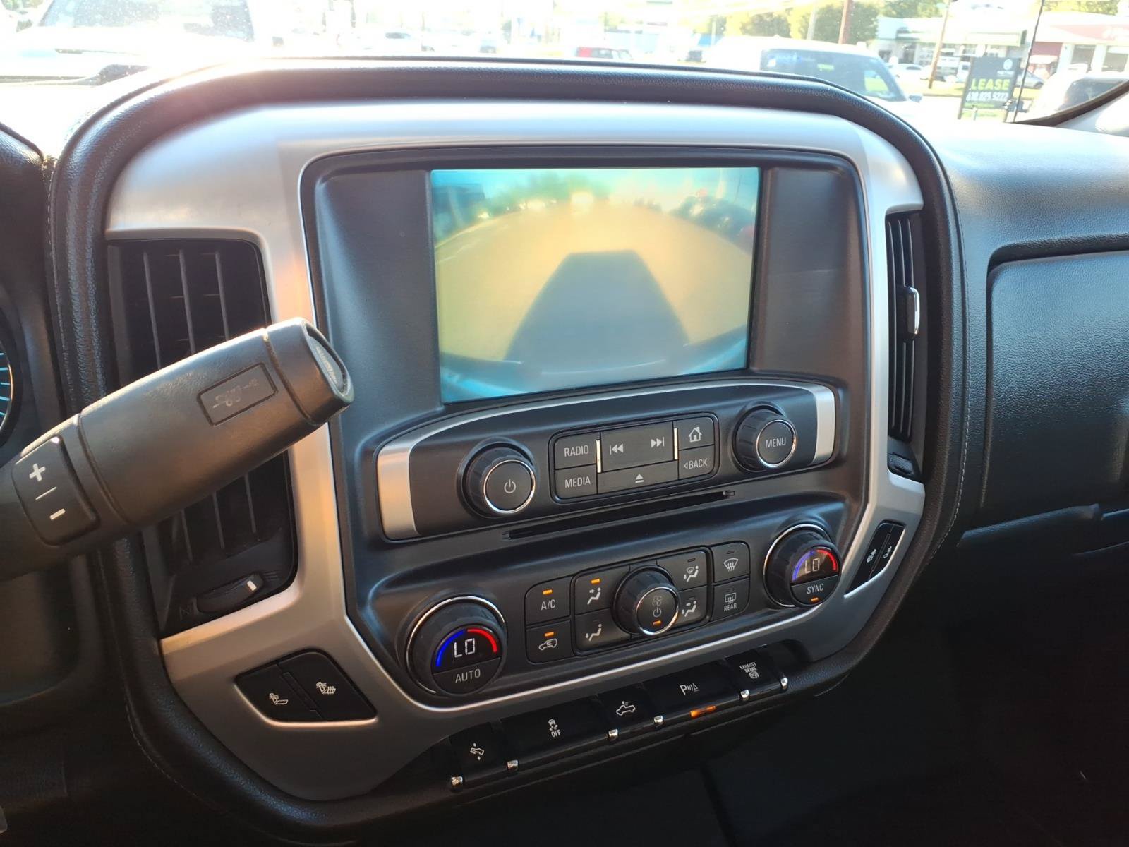 Used 2019 GMC Sierra 2500 SLT w/ Duramax Plus Package AWD/4WD image 17