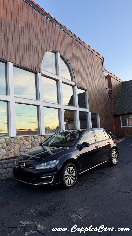 Used 2019 Volkswagen e-Golf SE w/ Driver Assistance Package FWD image 25