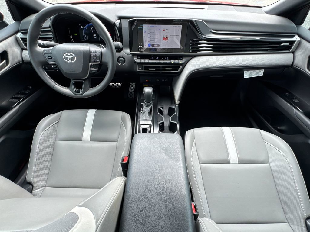Used 2025 Toyota Camry SE w/ Convenience Package image 22