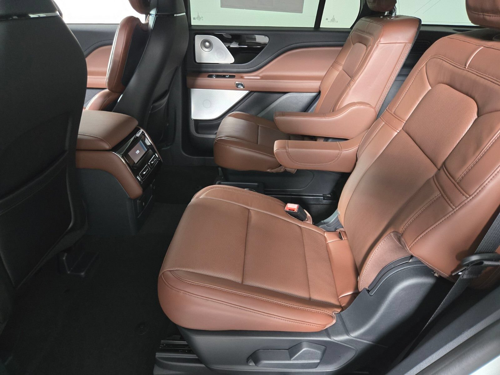 New 2026 Lincoln Aviator Reserve AWD/4WD image 14