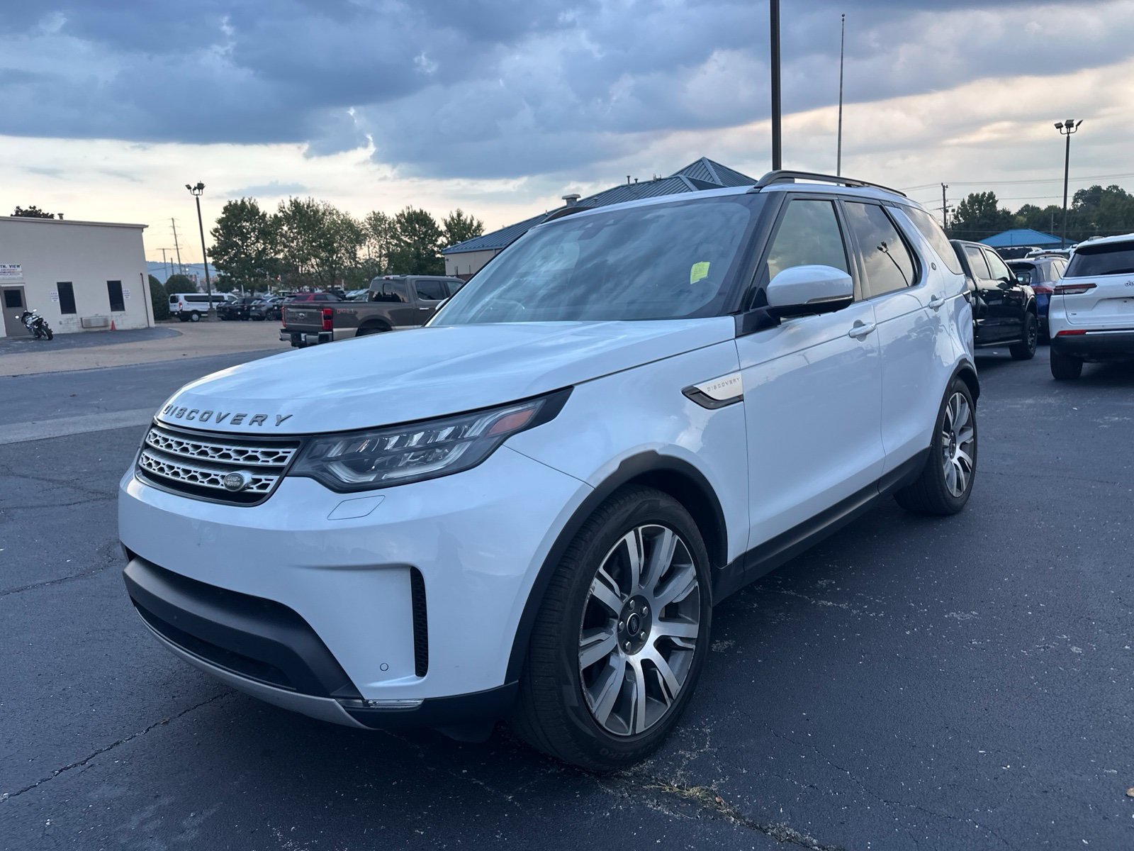 Used 2018 Land Rover Discovery HSE