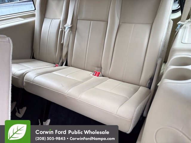 Used 2017 Ford Expedition Limited w/ Equipment Group 301A AWD/4WD image 28