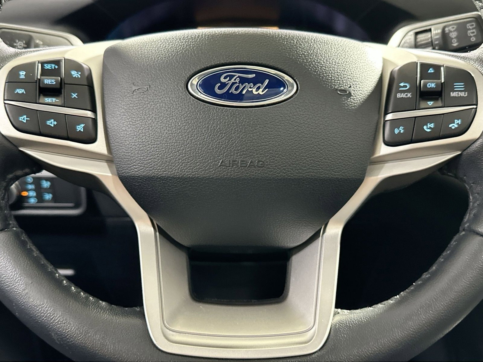 Used 2021 Ford Explorer Limited w/ Equipment Group 301A image 20