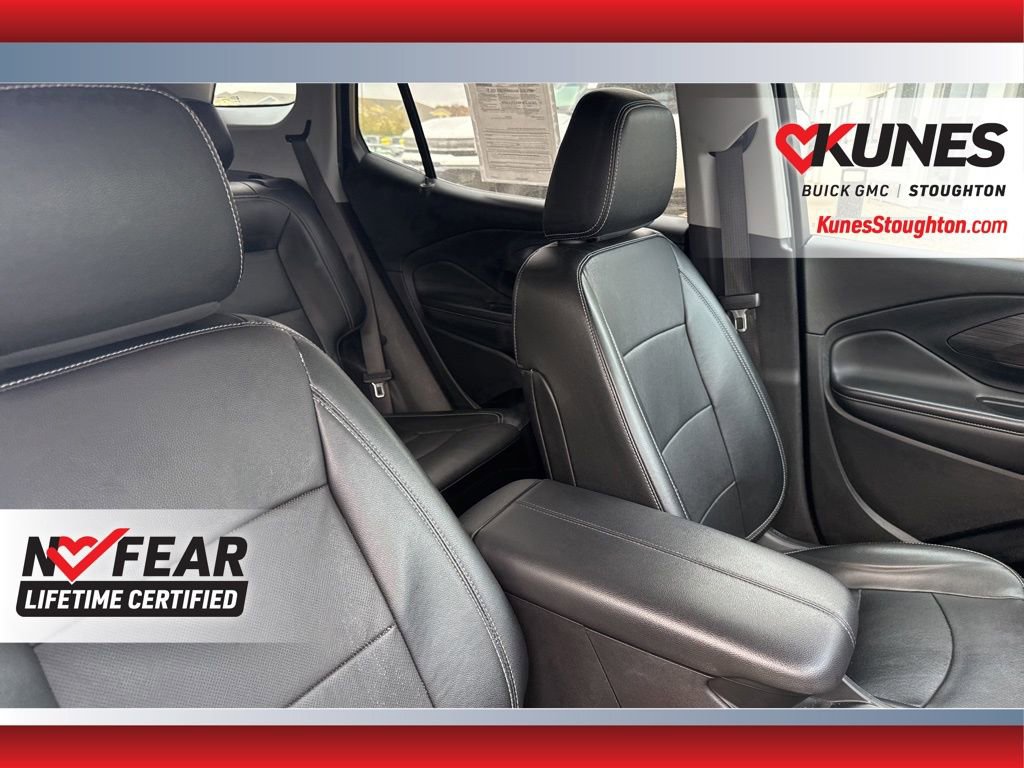 Used 2023 GMC Terrain SLT image 52