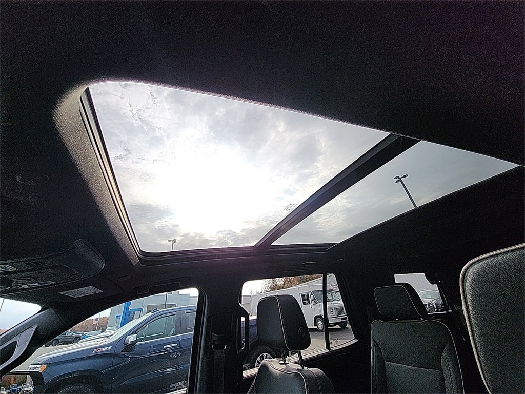 Certified 2024 Chevrolet Tahoe Premier w/ Premium Package image 26