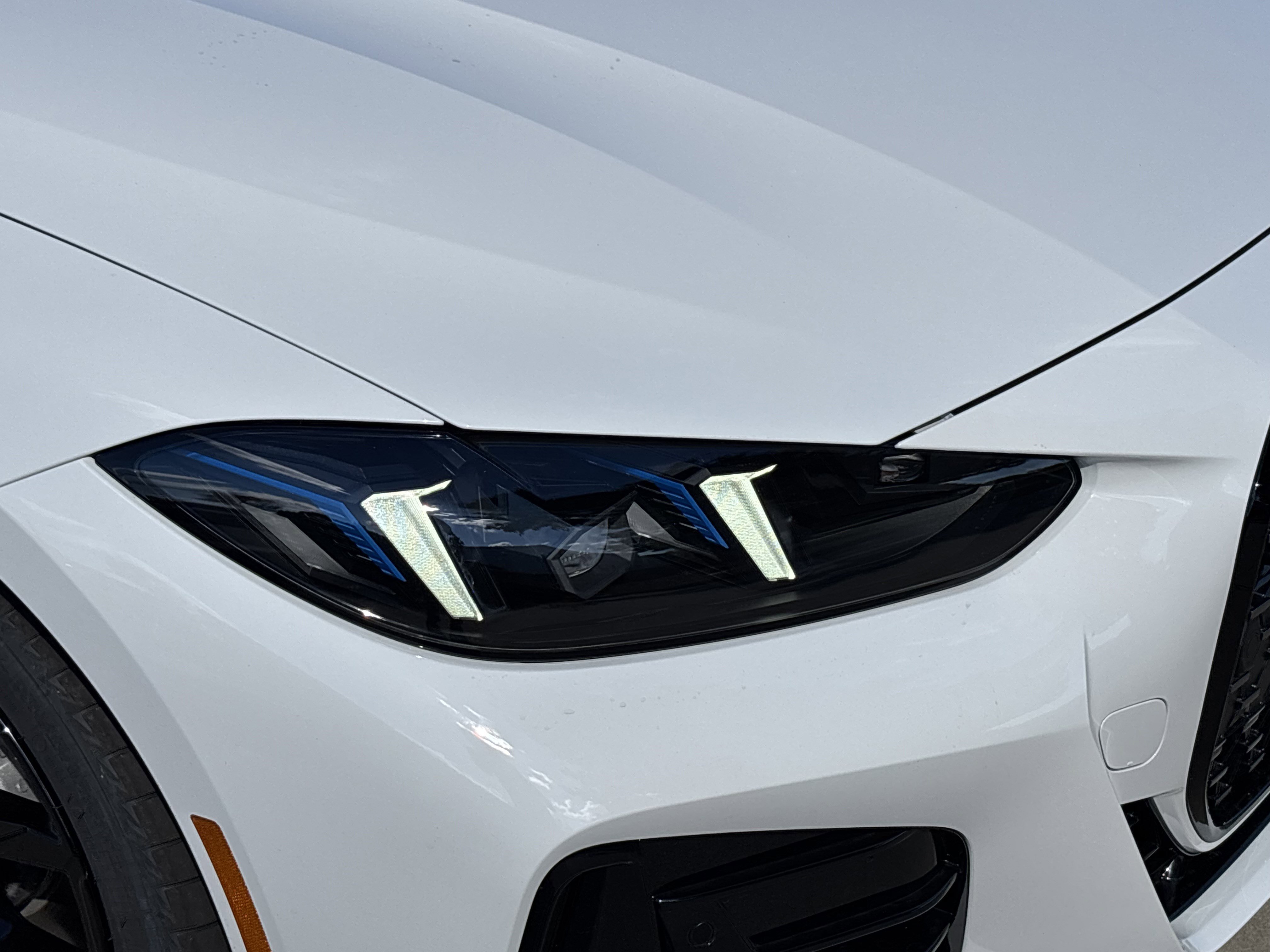 Used 2026 BMW 430i Coupe w/ M Sport Package image 11