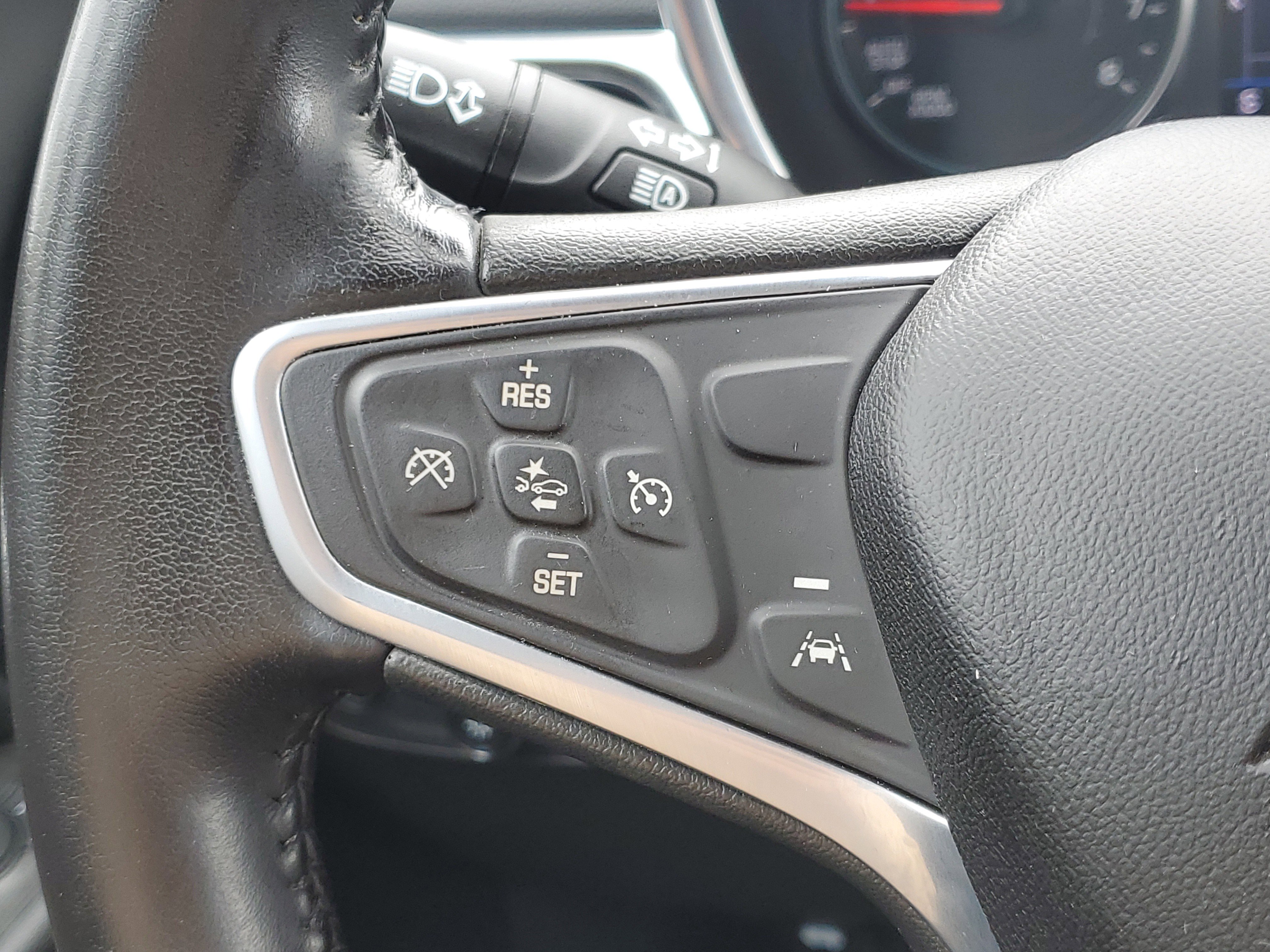 Used 2022 Chevrolet Equinox LT FWD image 10