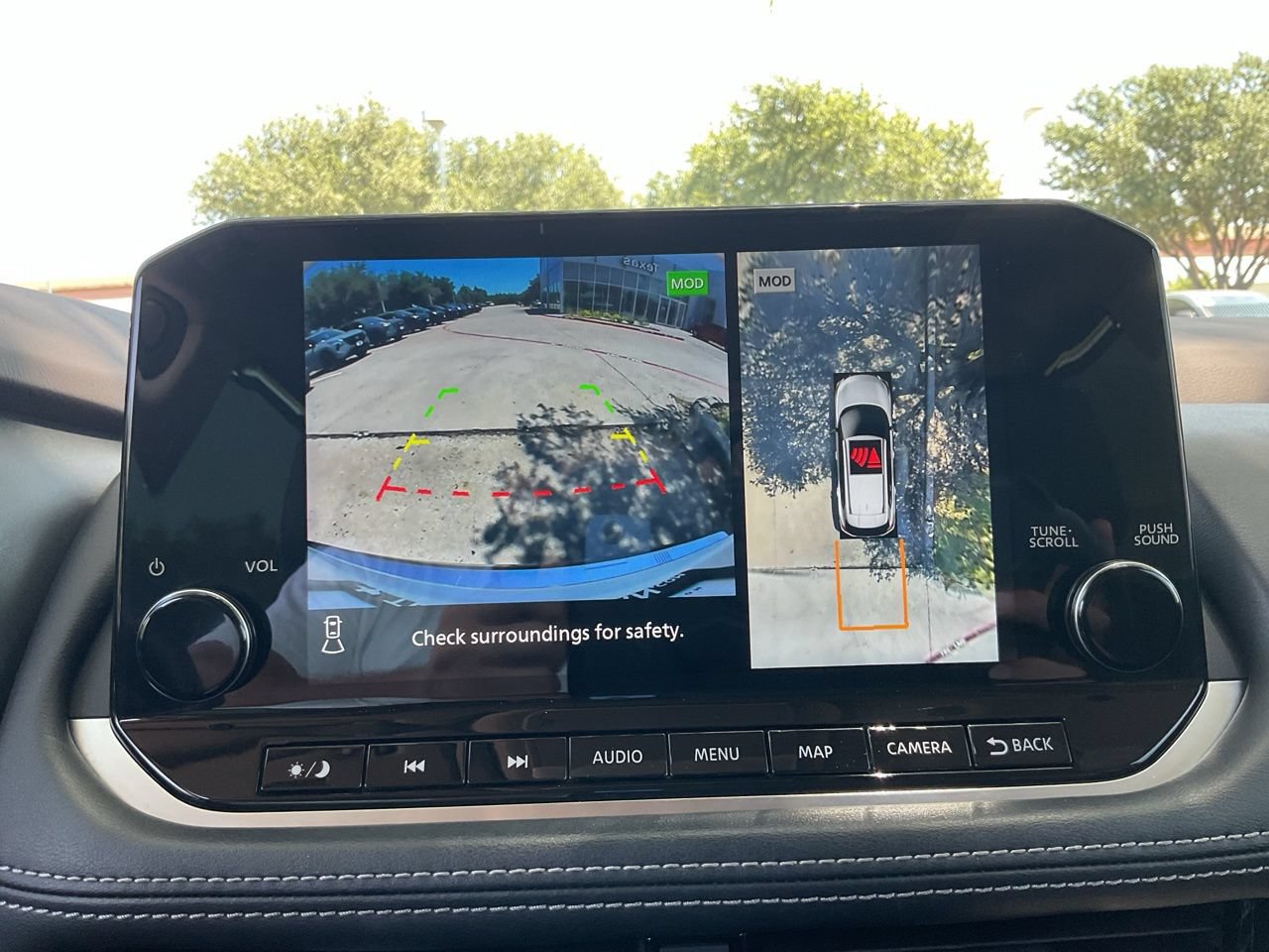 Used 2023 Nissan Rogue Platinum FWD image 32