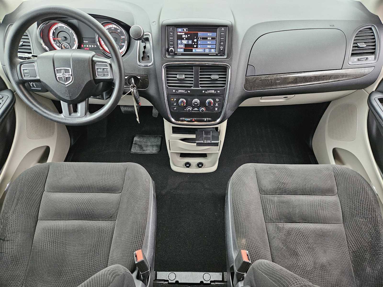 Used 2019 Dodge Grand Caravan SE image 24
