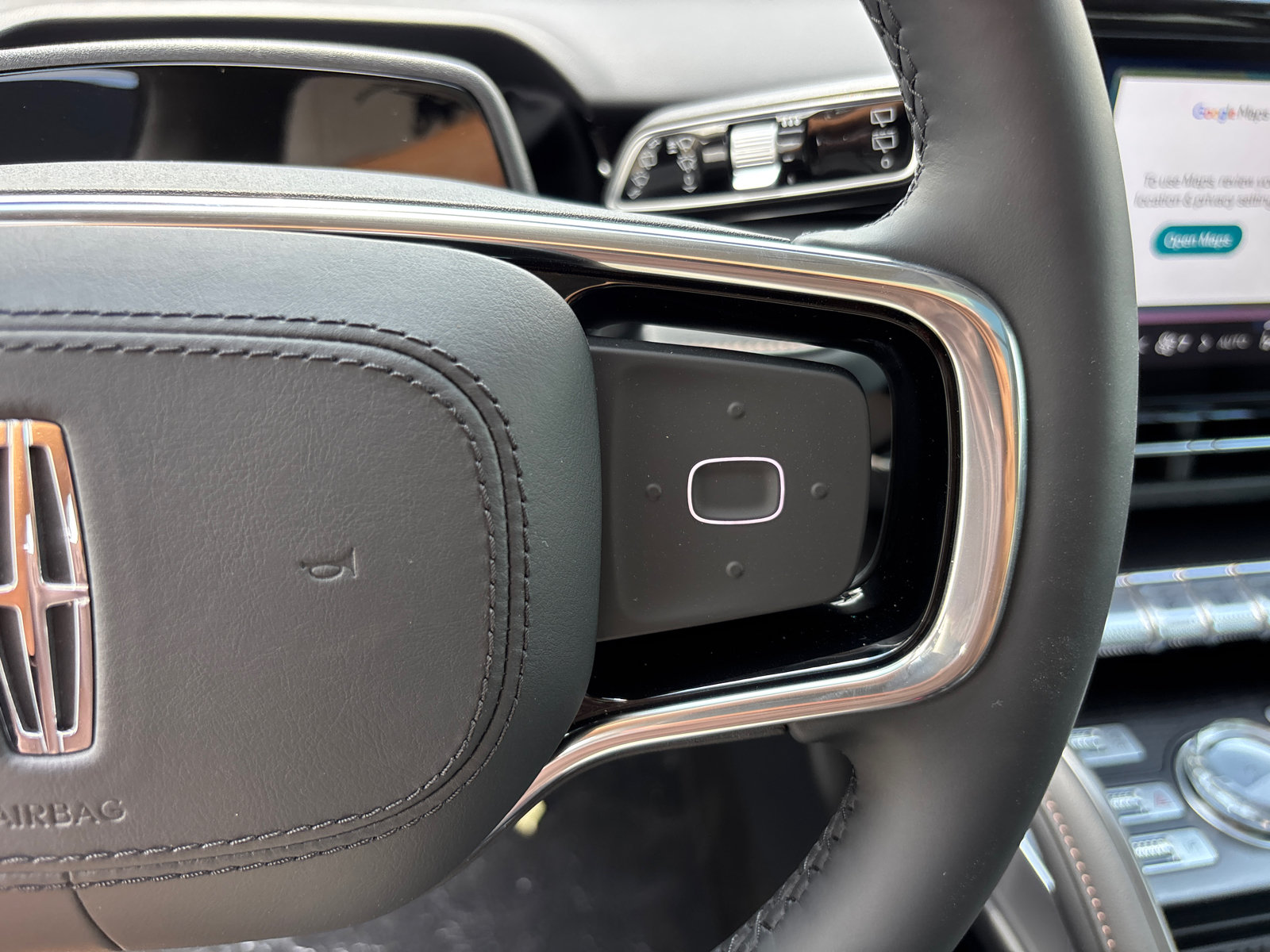 New 2026 Lincoln Nautilus Reserve AWD/4WD image 17