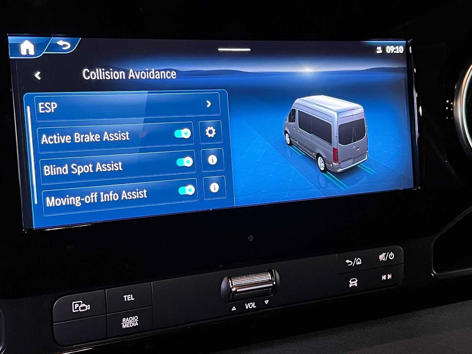 Used 2025 Mercedes-Benz Sprinter 2500 image 34