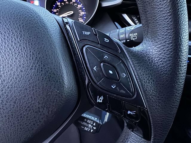 Used 2021 Toyota C-HR LE FWD image 26