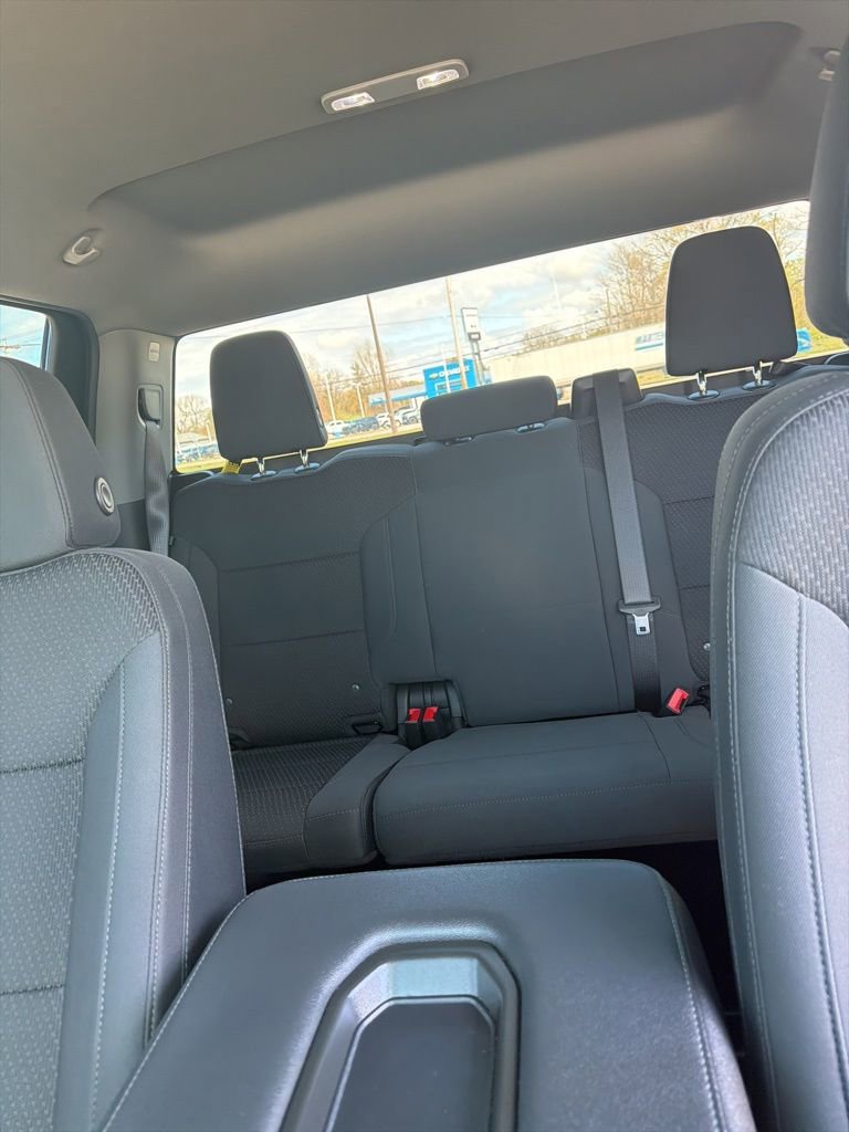 Used 2024 Chevrolet Silverado 1500 W/T AWD/4WD image 17
