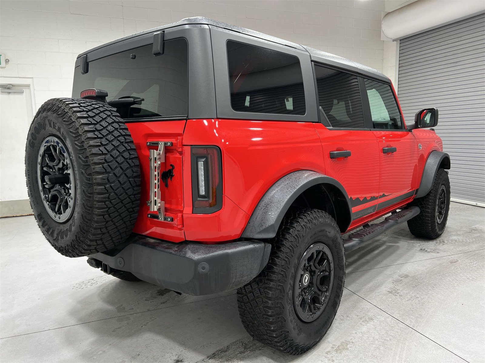 Used 2023 Ford Bronco Wildtrak image 8