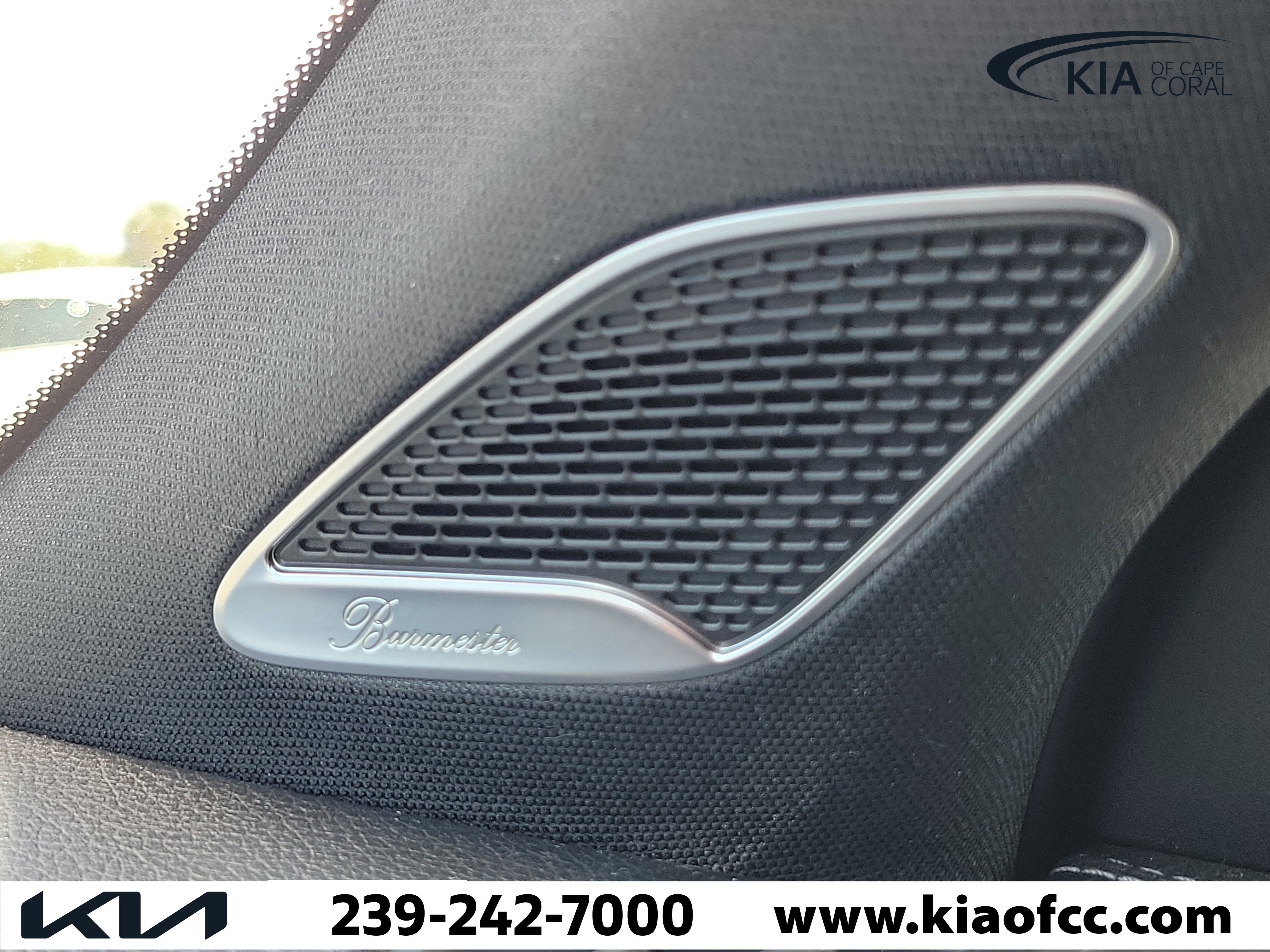 Used 2024 Mercedes-Benz GLB 250 4MATIC image 30