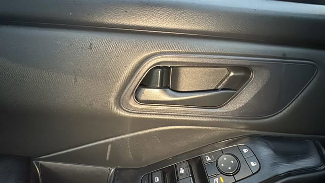 Used 2024 Nissan Rogue S image 13