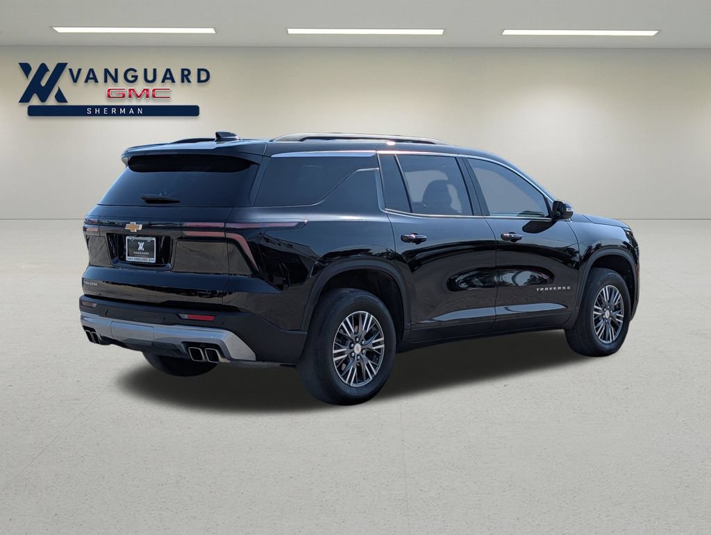 Used 2025 Chevrolet Traverse LT FWD image 7