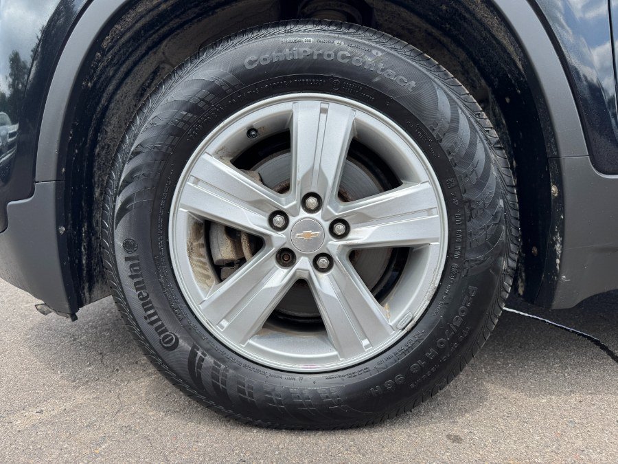 Used 2020 Chevrolet Trax LS FWD image 13