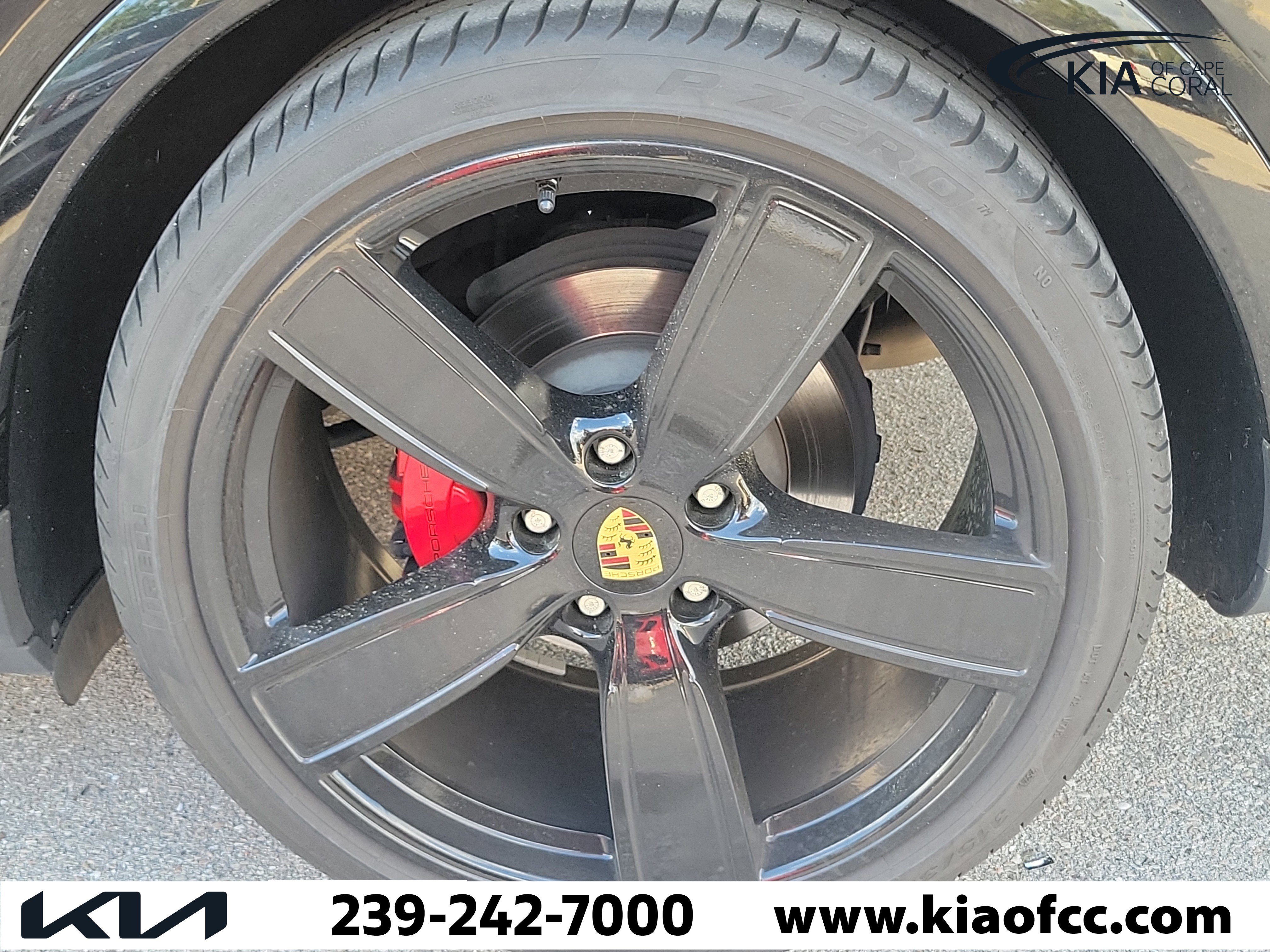 Used 2019 Porsche Cayenne AWD/4WD image 5