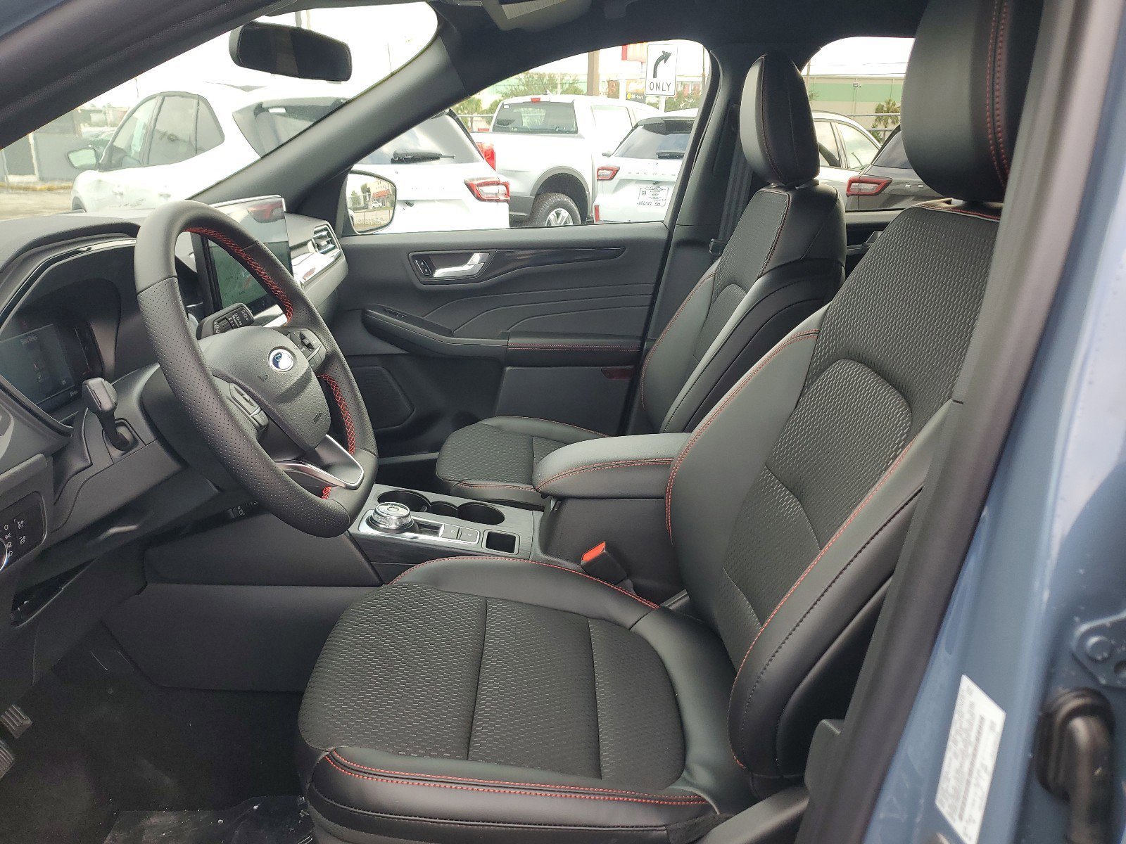 New 2025 Ford Escape ST-Line w/ Equipment Group 301A image 11