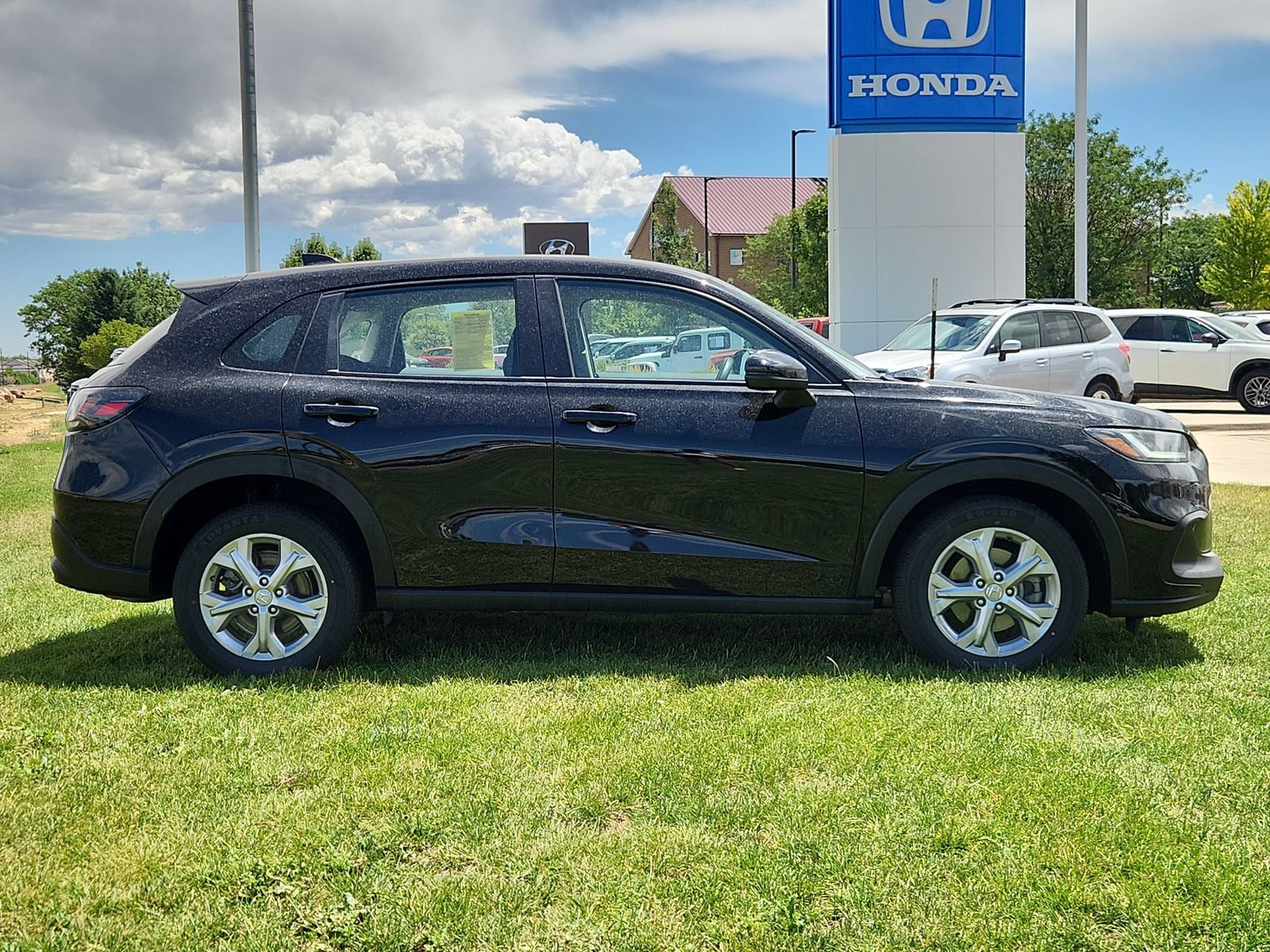 Used 2023 Honda HR-V LX image 6