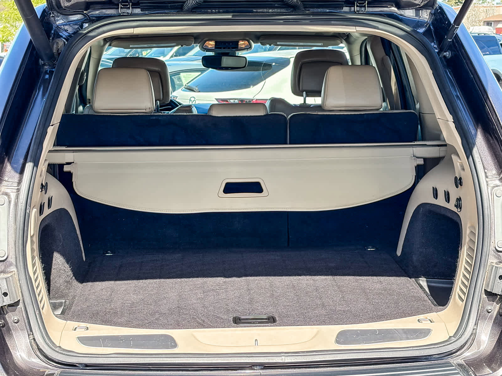 Used 2019 Jeep Grand Cherokee Limited image 26