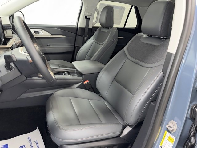 New 2026 Ford Explorer Active w/ Active Comfort Package image 12