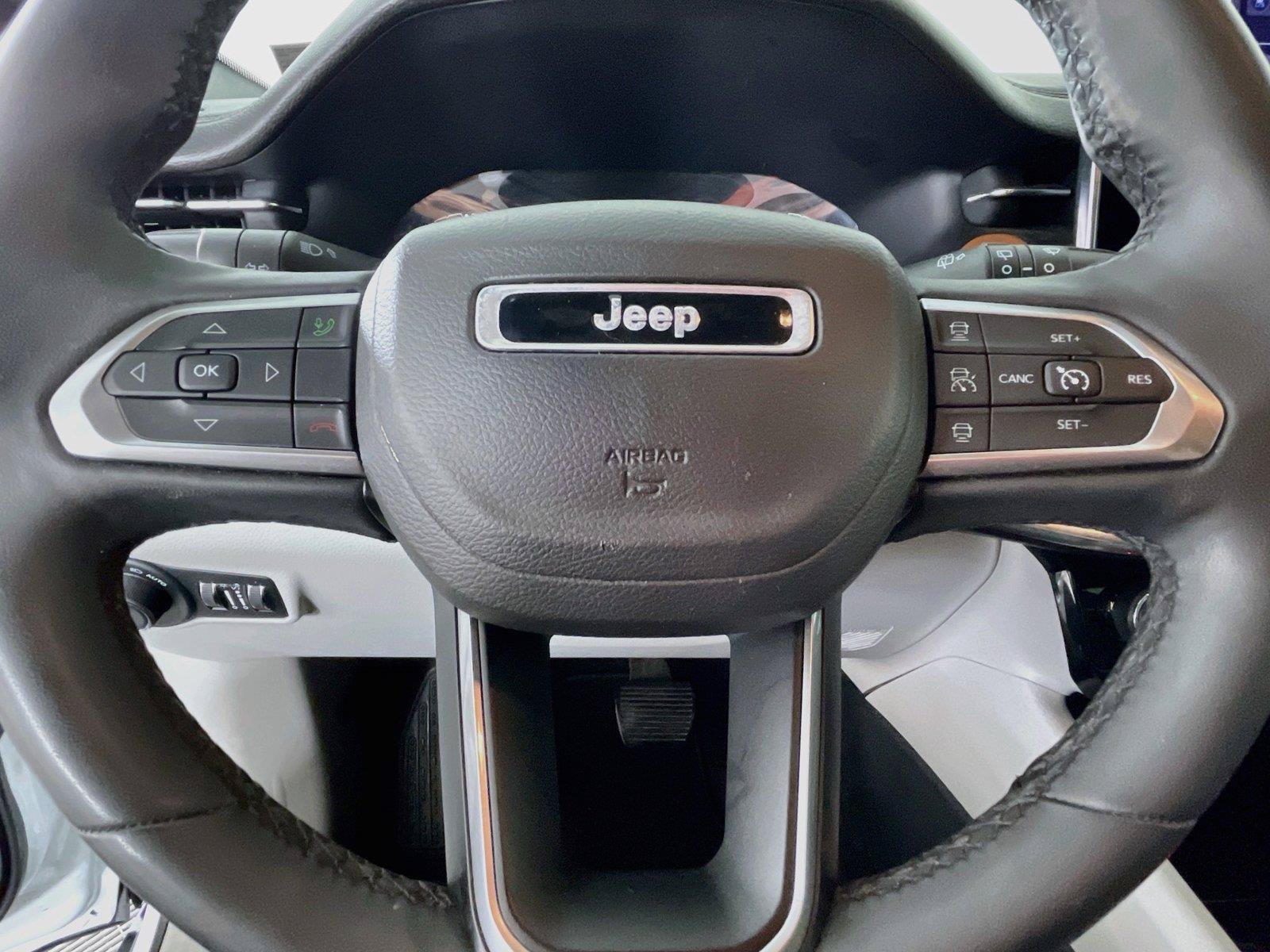 Used 2023 Jeep Compass Limited AWD/4WD image 15