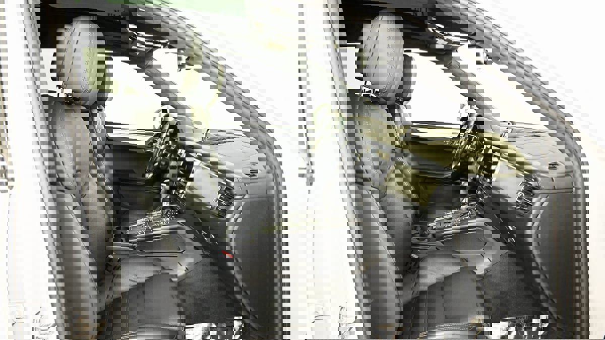 Used 2021 Porsche Macan Turbo w/ Premium Package Plus (PF0) image 12