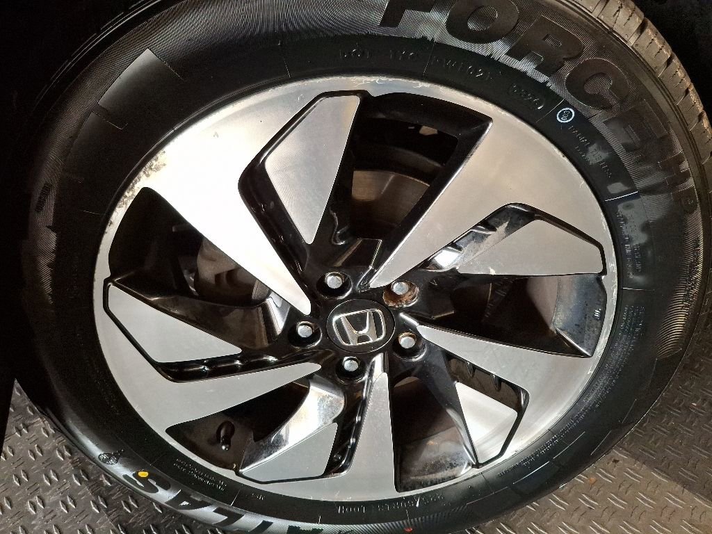 Used 2016 Honda CR-V Touring image 3