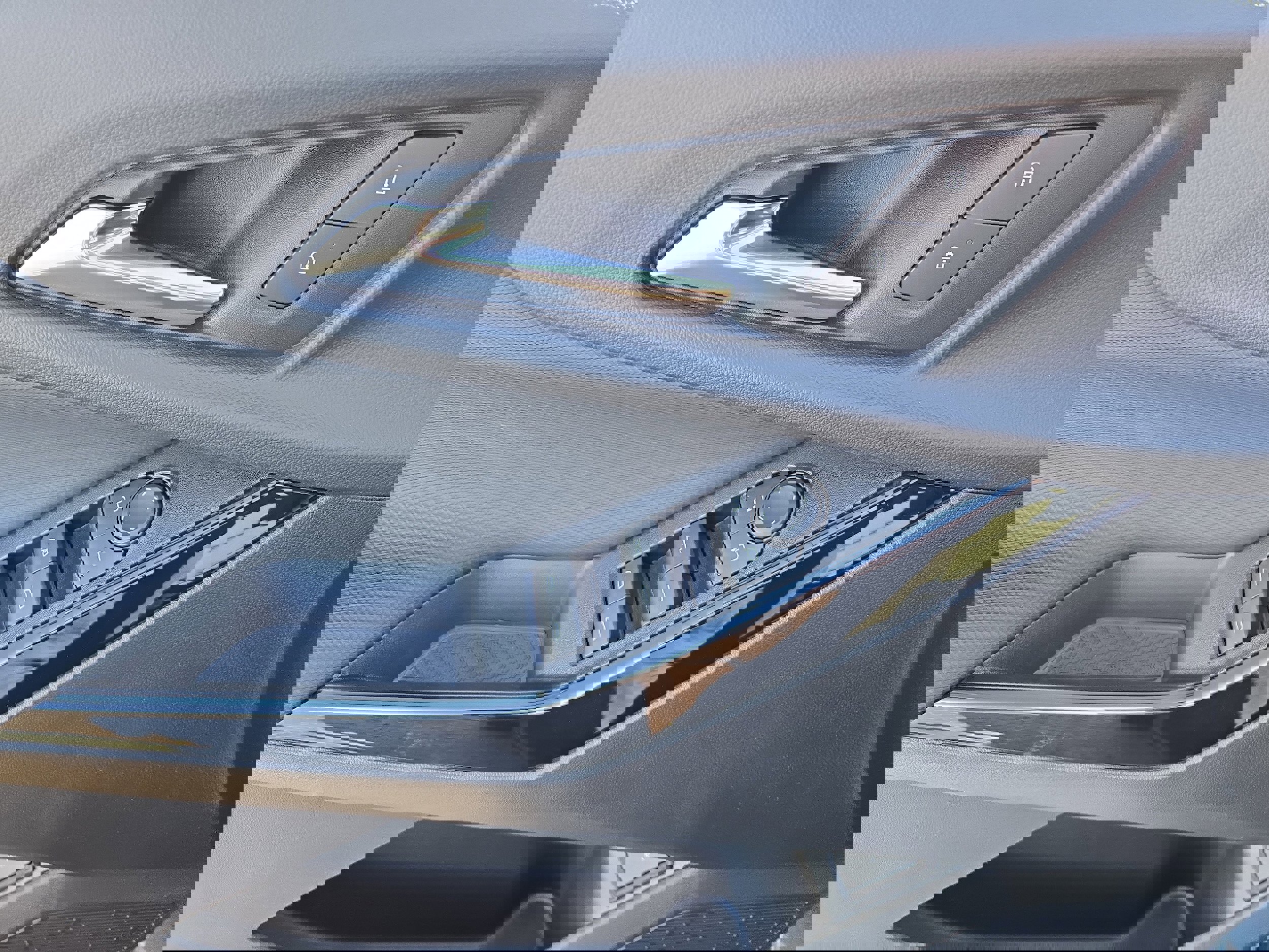 New 2026 Chevrolet Equinox LT w/ Convenience Package II image 16