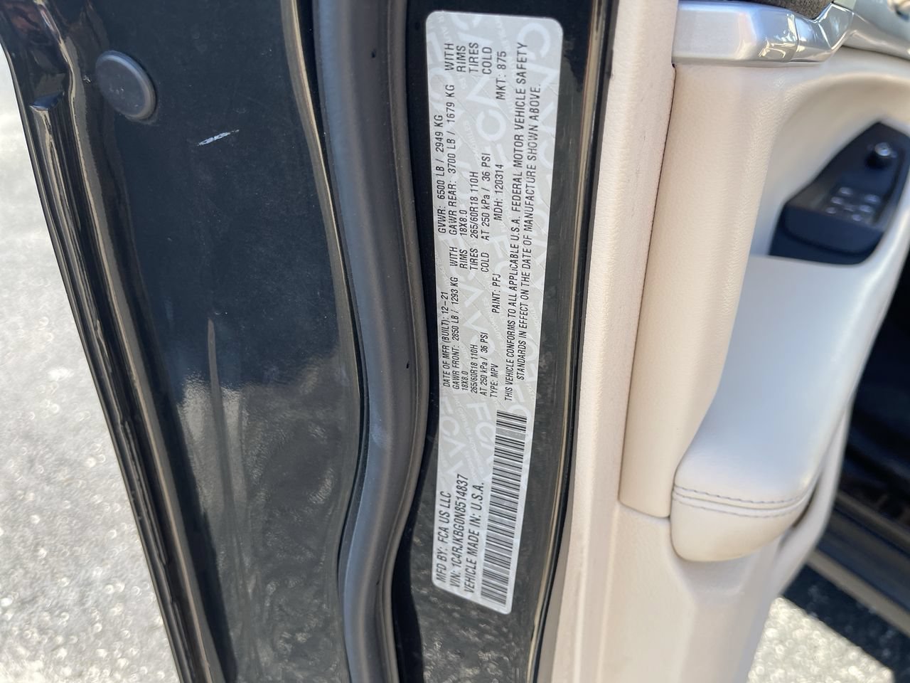 Used 2022 Jeep Grand Cherokee L Limited AWD/4WD image 34