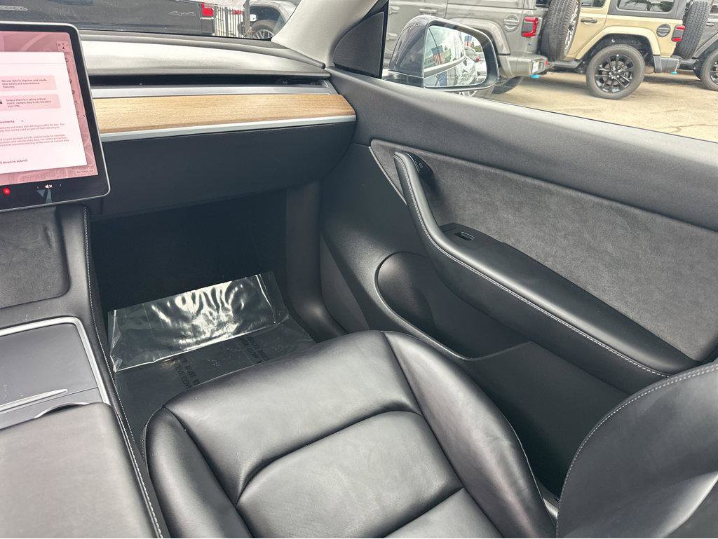 Used 2022 Tesla Model Y Performance image 18