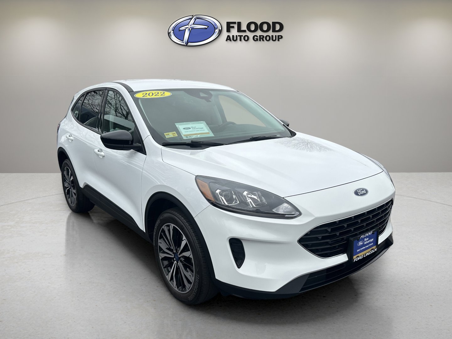 Used 2022 Ford Escape SE w/ SE Sport Appearance Package