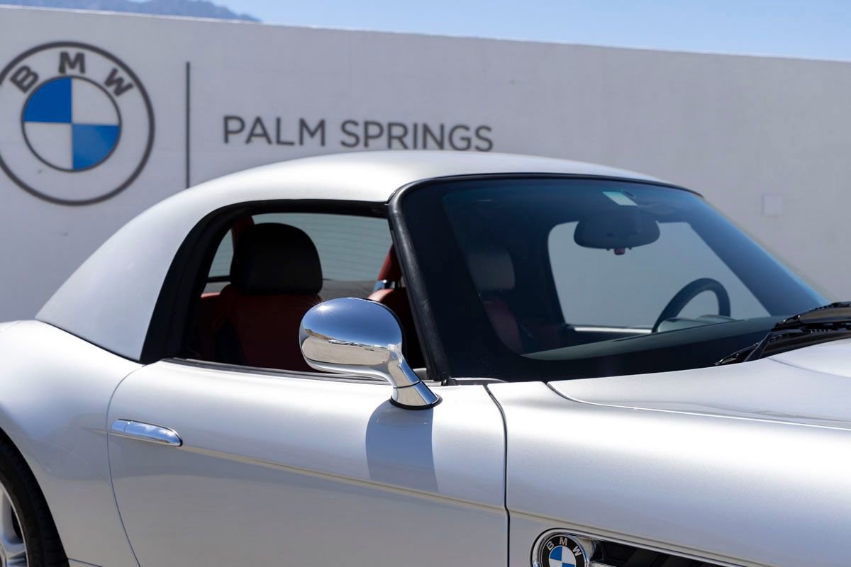 Used 2001 BMW Z8 RWD image 18