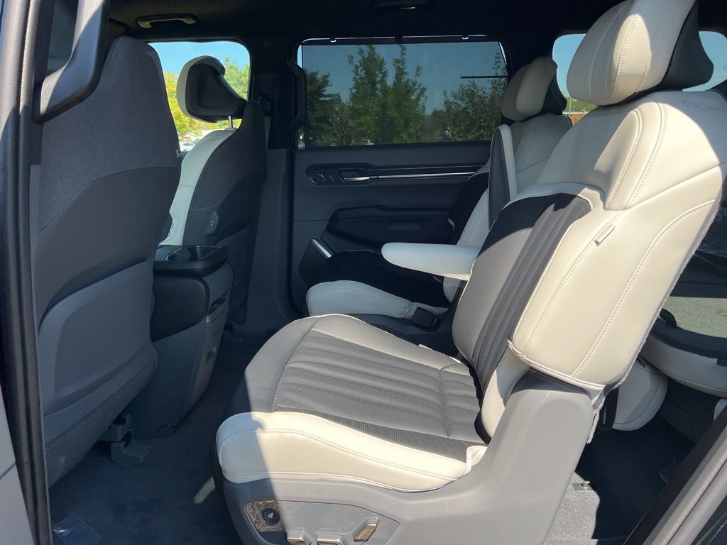 New 2026 Kia EV9 GT-Line image 12