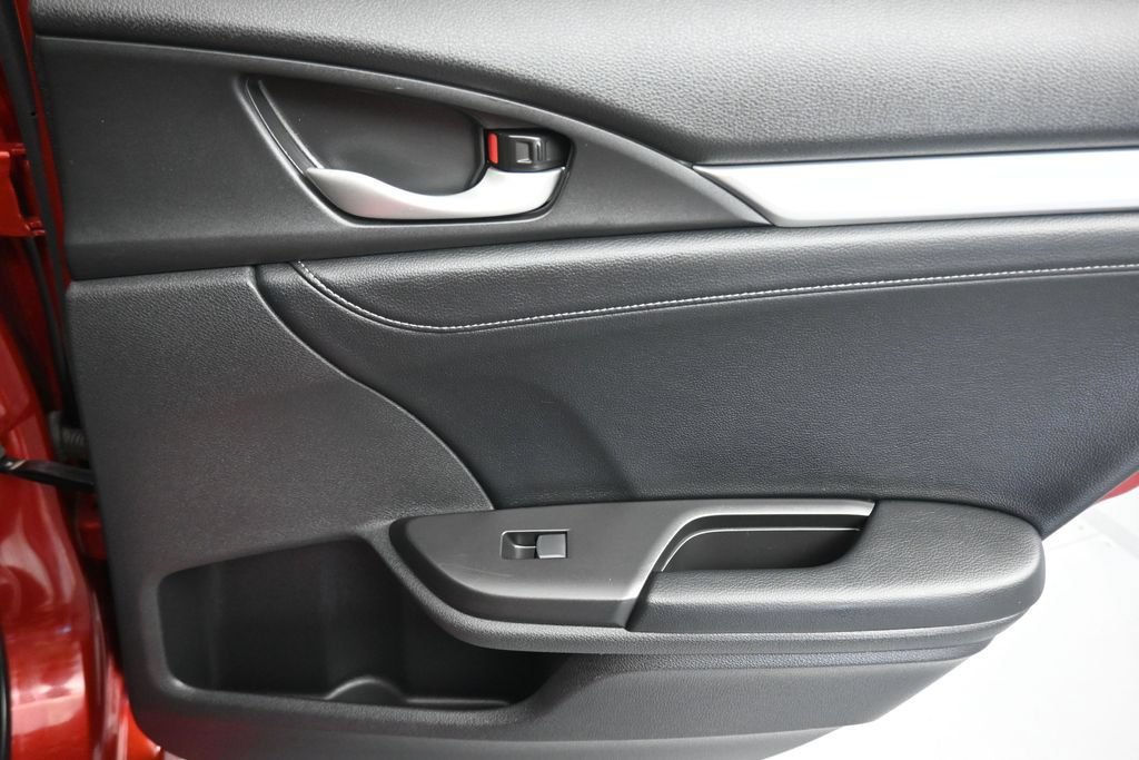 Used 2019 Honda Civic Touring image 38