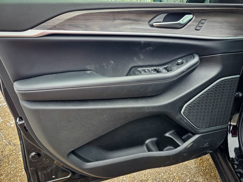 New 2026 Jeep Grand Cherokee Limited image 9