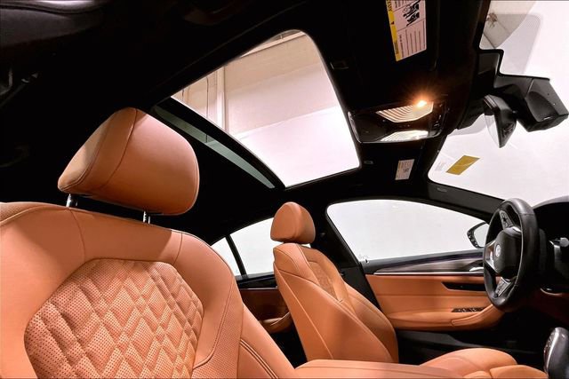 Used 2023 BMW 530i xDrive w/ Premium Package image 16