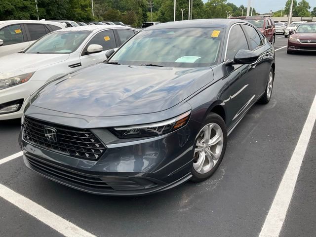 Used 2023 Honda Accord LX image 10