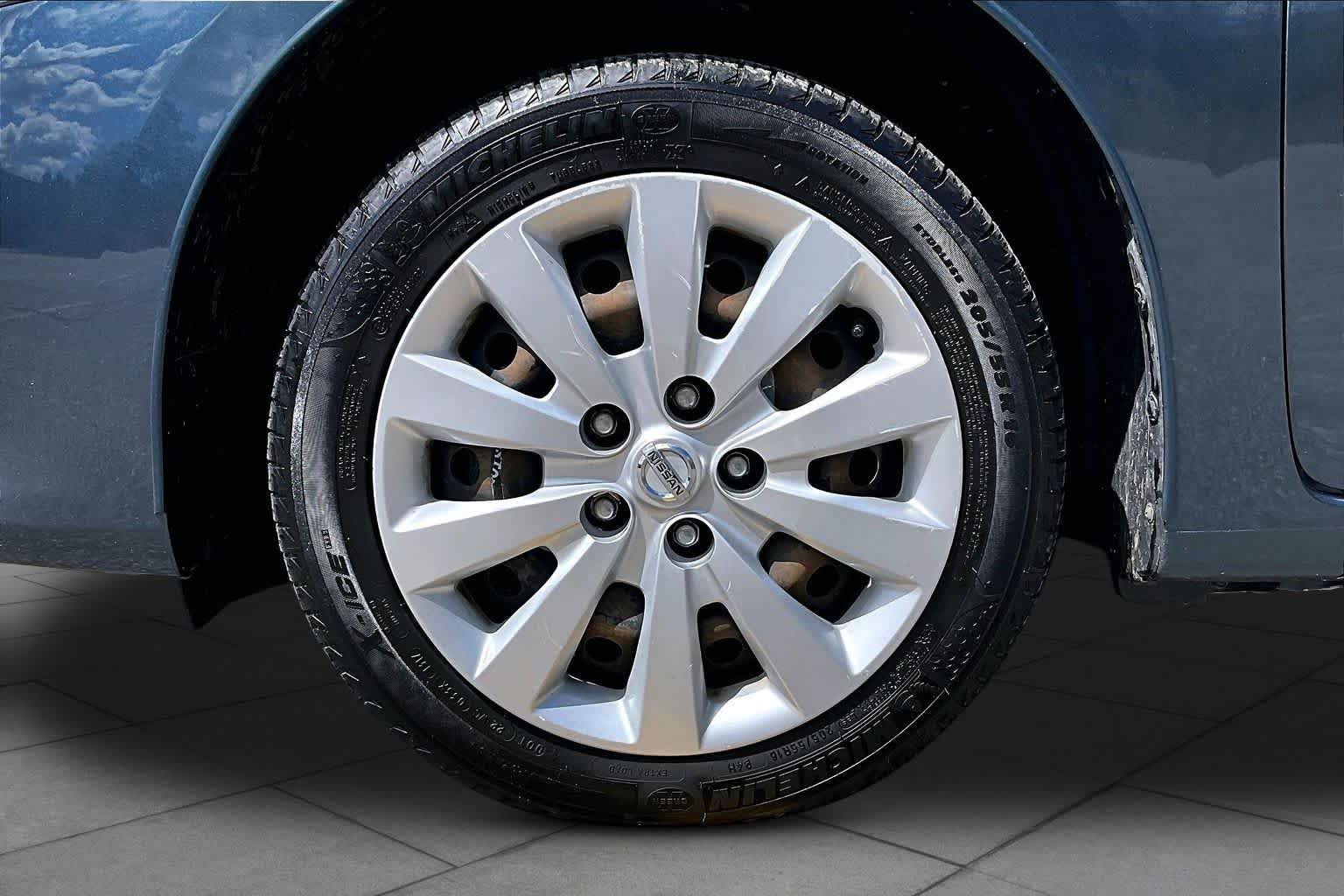 Used 2014 Nissan Sentra SV FWD image 11
