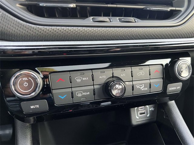 New 2026 Jeep Compass Trailhawk w/ Sun, Sound & Navigation Group image 17