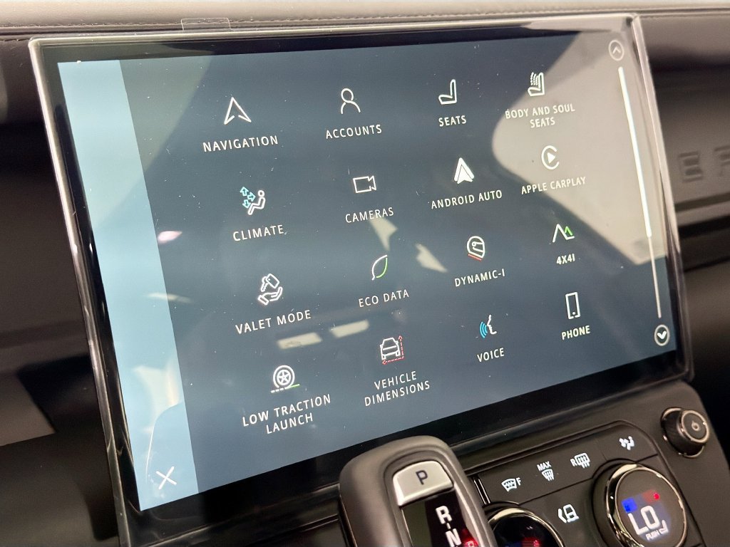 New 2026 Land Rover Defender 110 OCTA AWD/4WD image 15