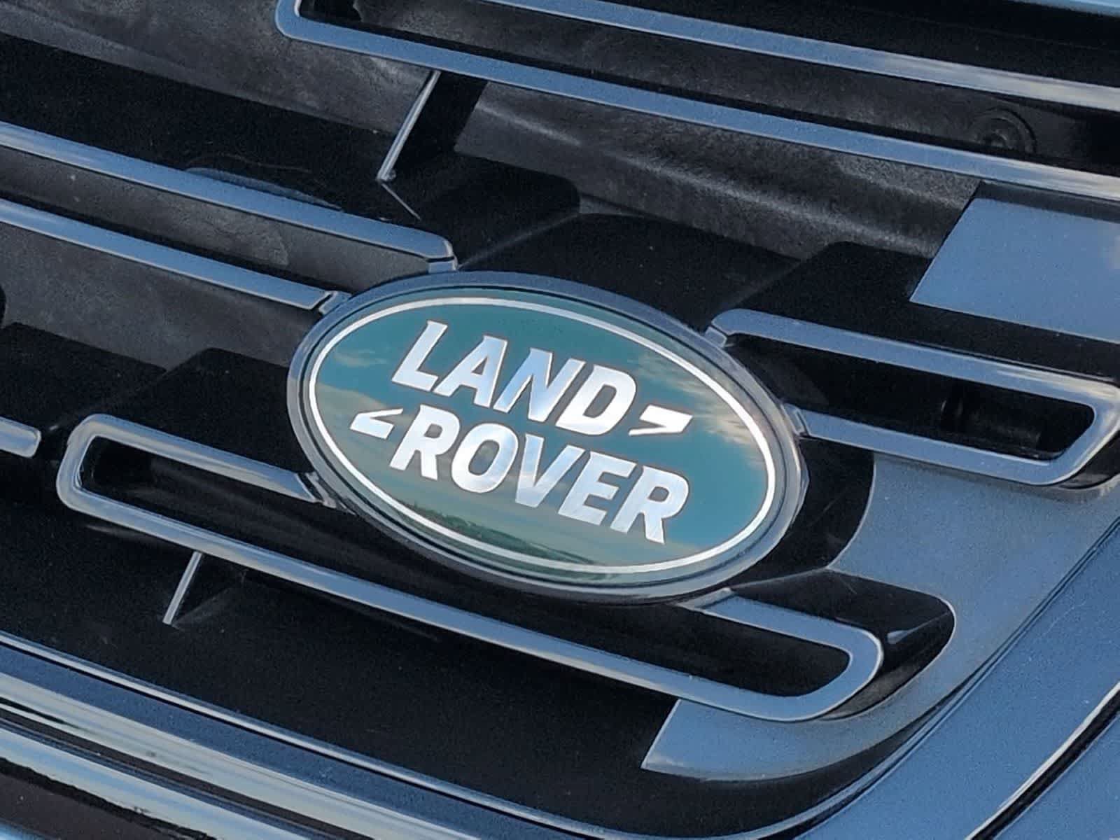 Certified 2026 Land Rover Range Rover Evoque Dynamic SE AWD/4WD image 11