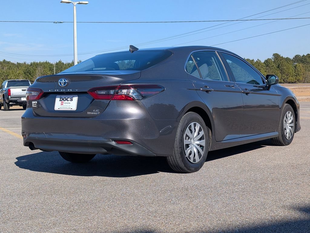 Used 2024 Toyota Camry LE FWD image 5