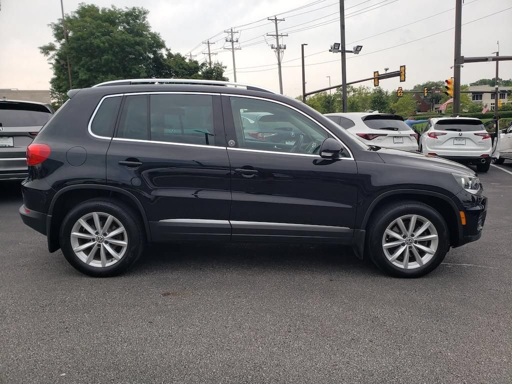 Used 2017 Volkswagen Tiguan Wolfsburg Edition AWD/4WD image 9