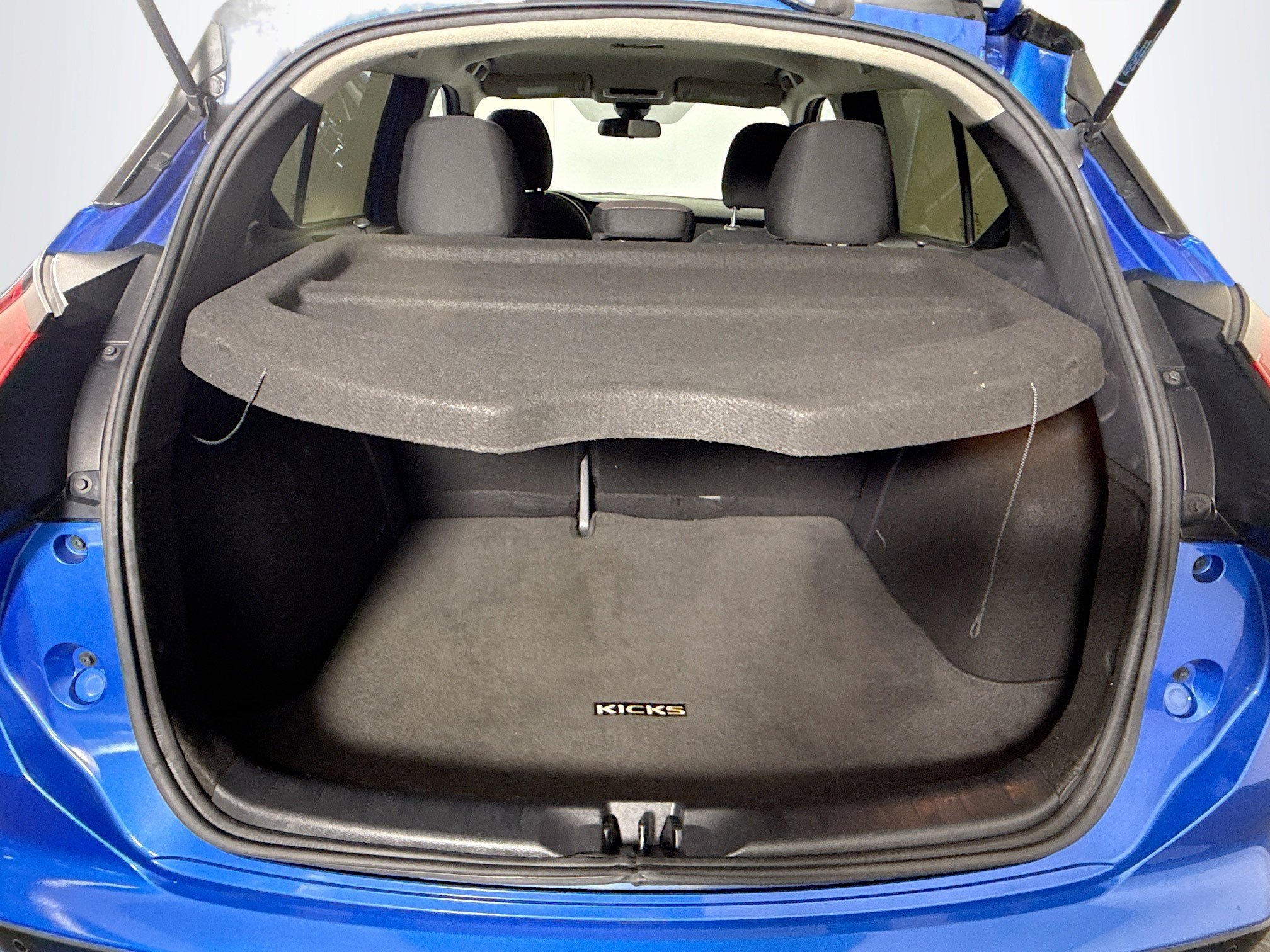 Used 2021 Nissan Kicks SR FWD image 34